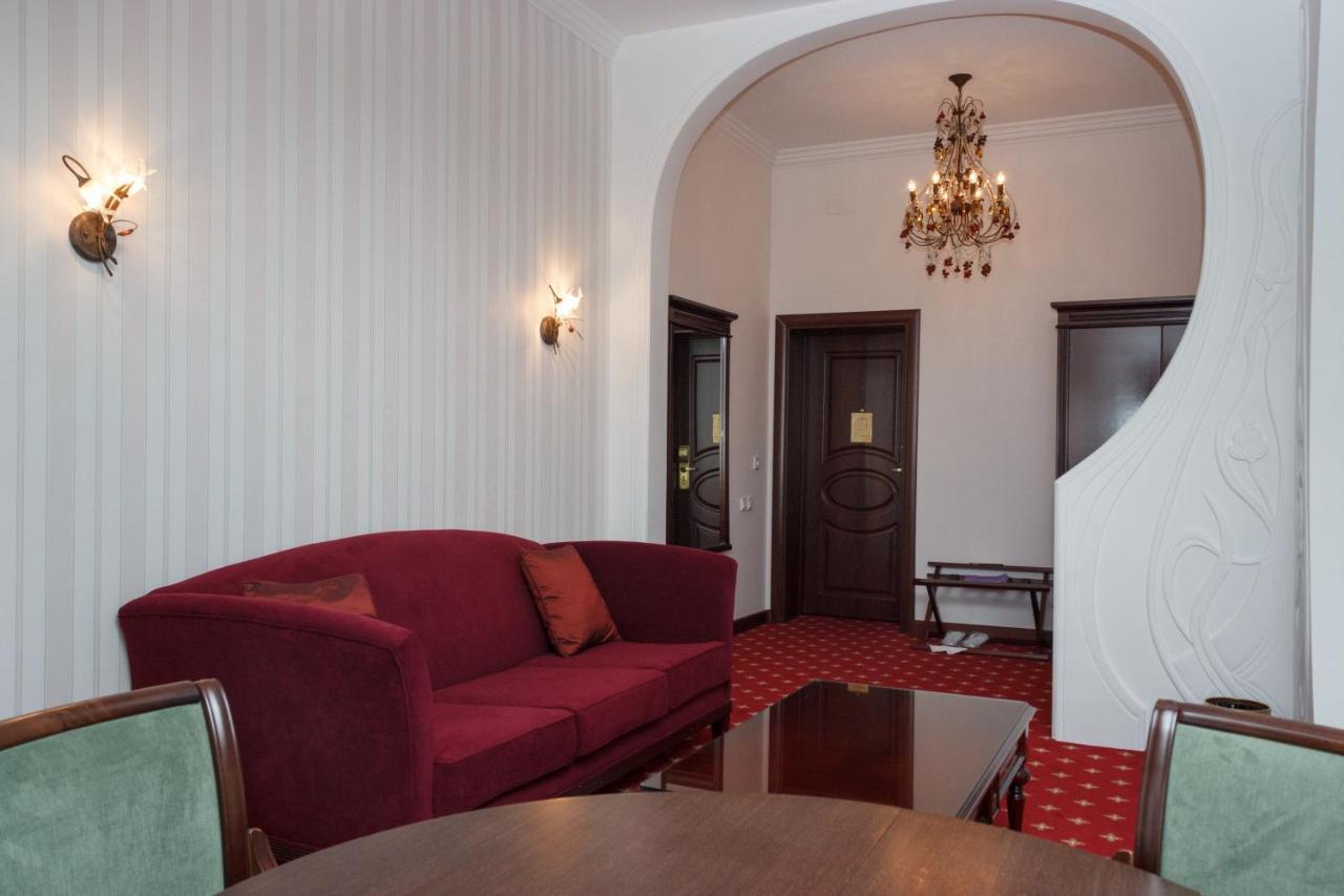 Ar Nuvo Hotel Karaganda Bagian luar foto