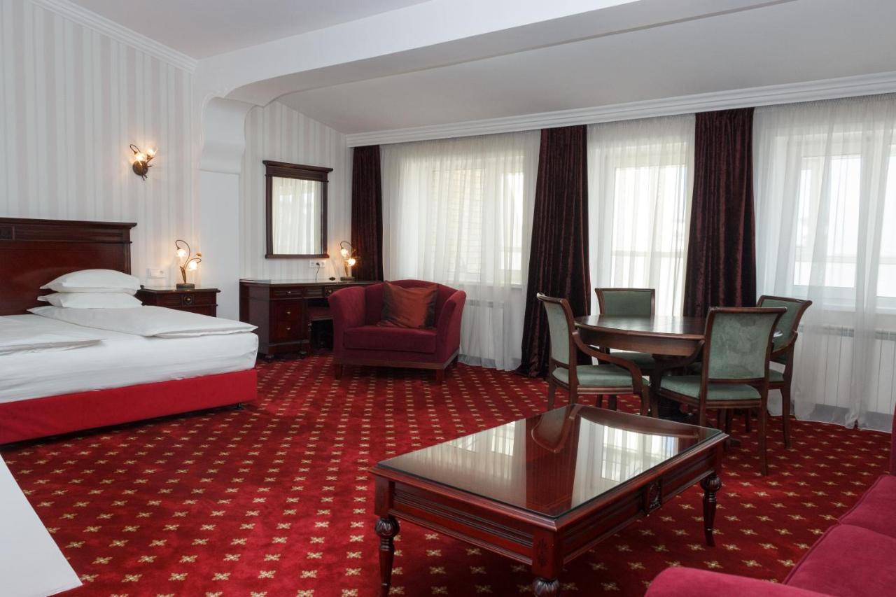 Ar Nuvo Hotel Karaganda Bagian luar foto