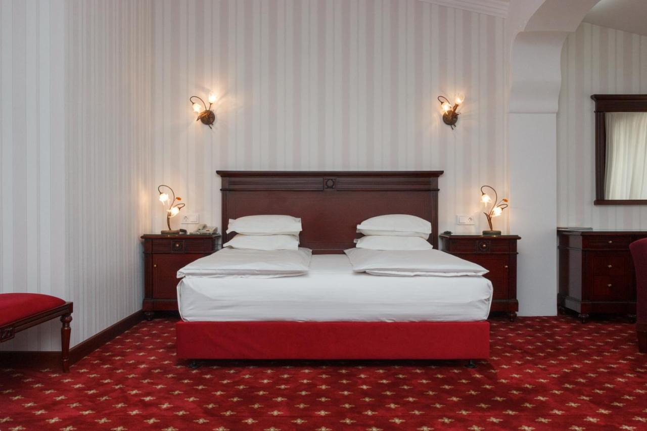 Ar Nuvo Hotel Karaganda Bagian luar foto