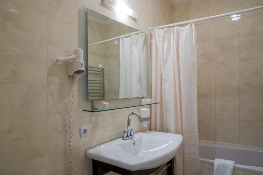Ar Nuvo Hotel Karaganda Ruang foto