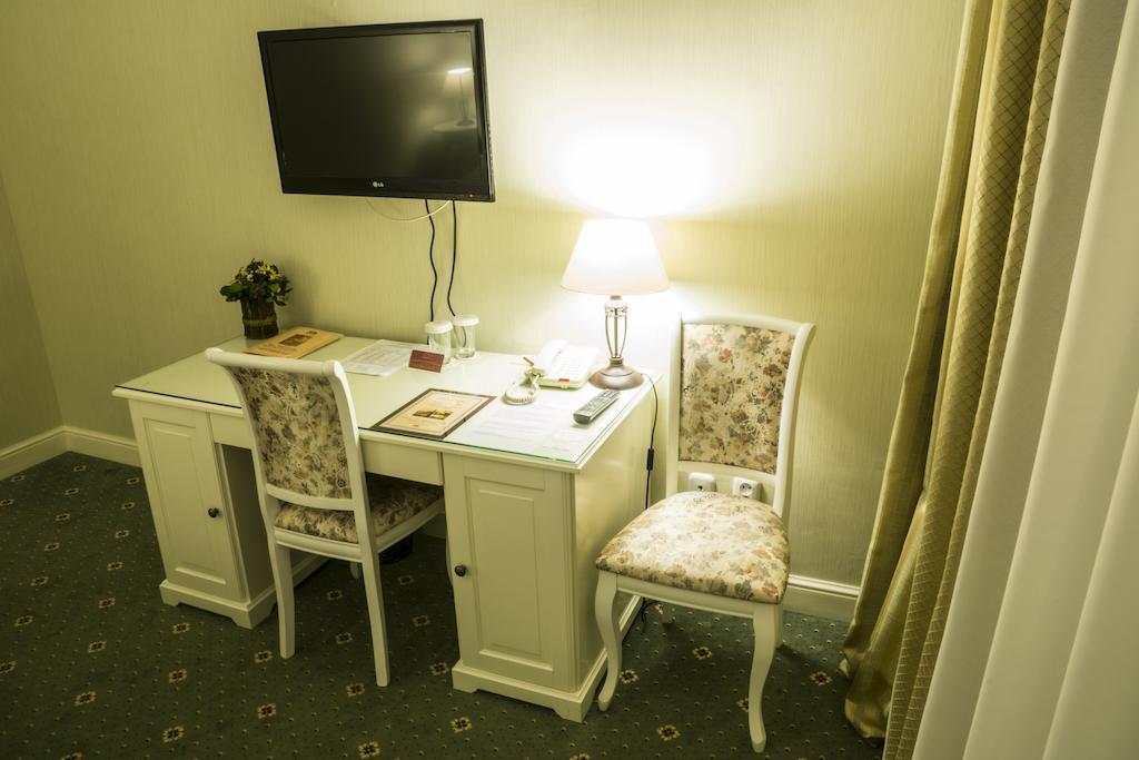 Ar Nuvo Hotel Karaganda Bagian luar foto