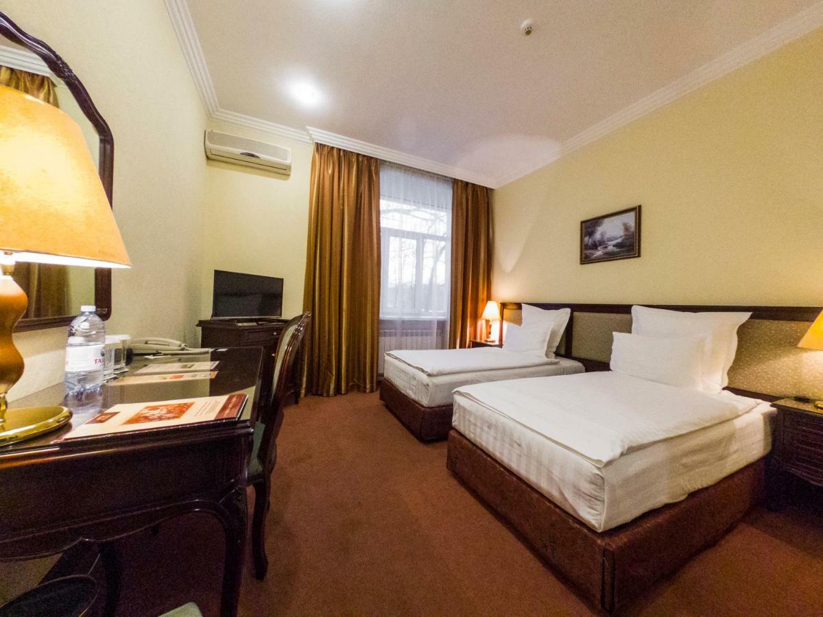 Ar Nuvo Hotel Karaganda Bagian luar foto